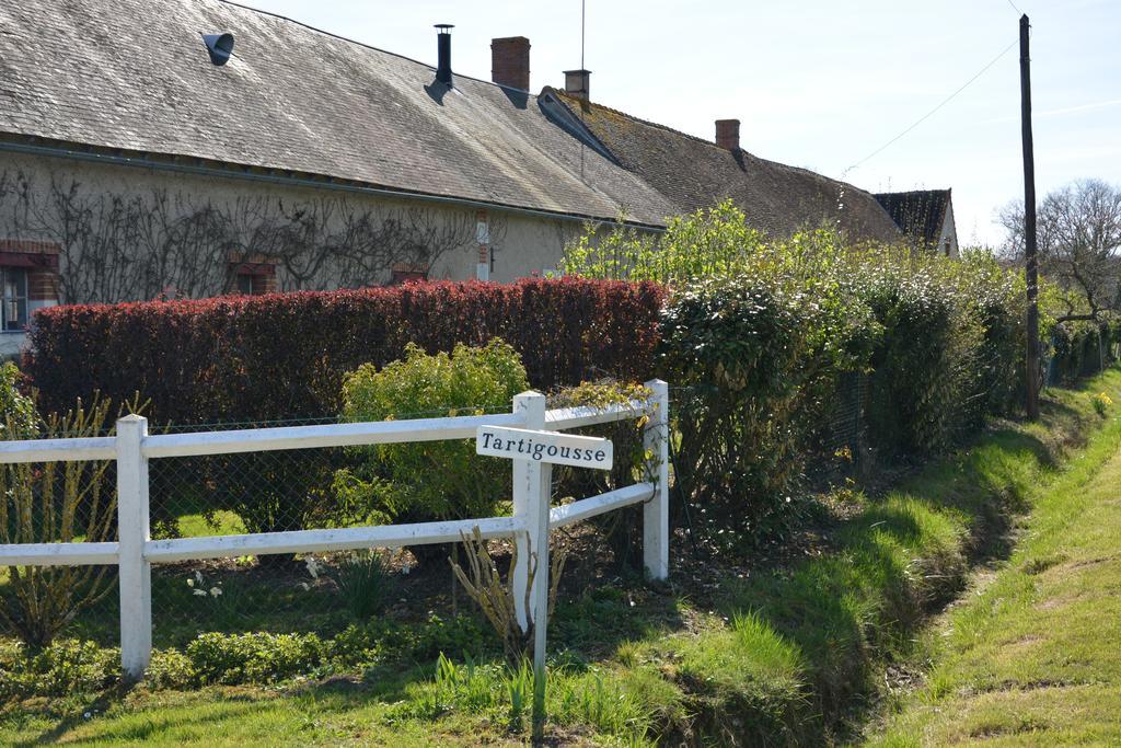 Tartigousse Hotel Saint-Aignan  Bagian luar foto